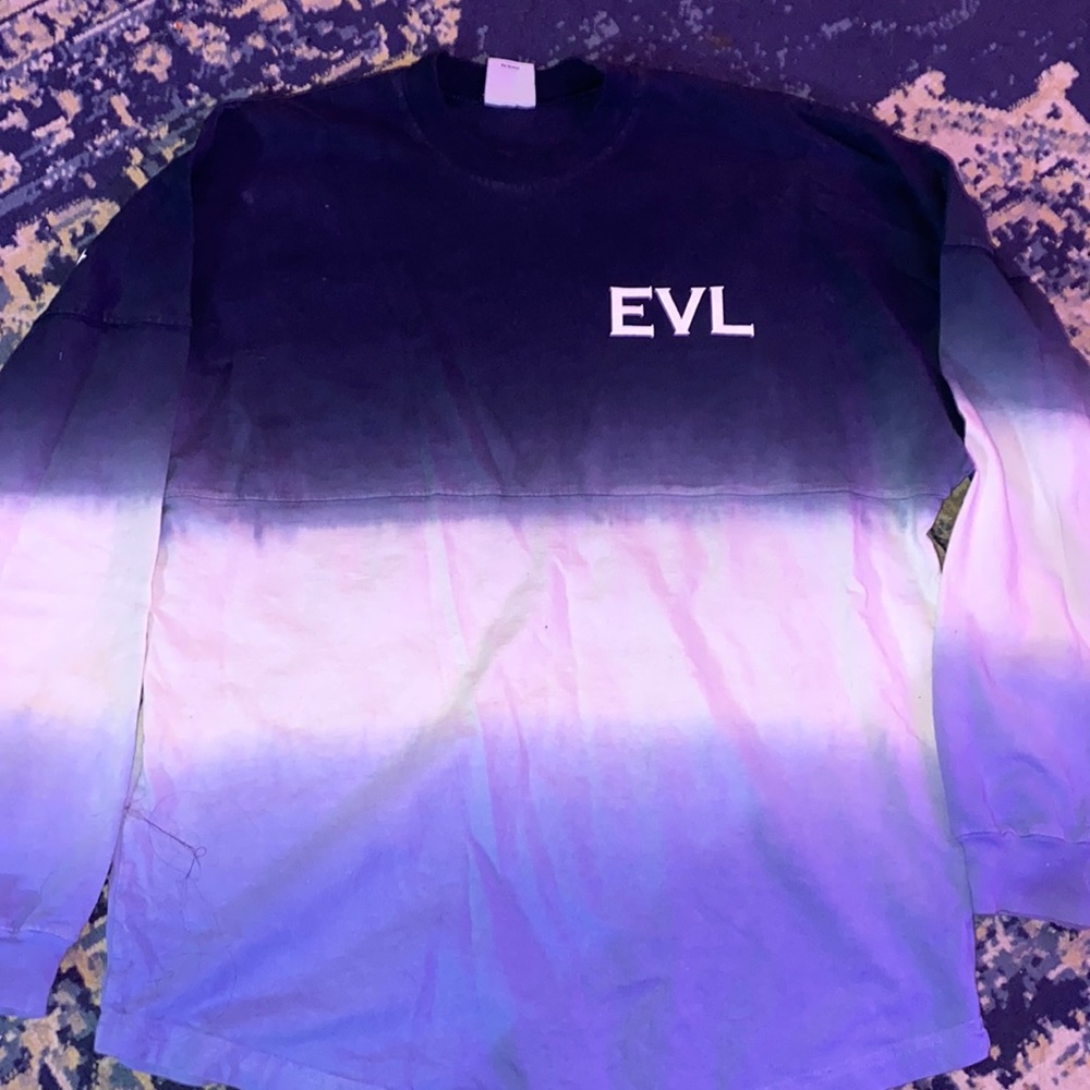 Ellicottville NY long sleeve. Selling since i don’t wear much anymore.